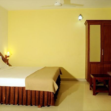 Casa Linda Hotel Kochi Room photo