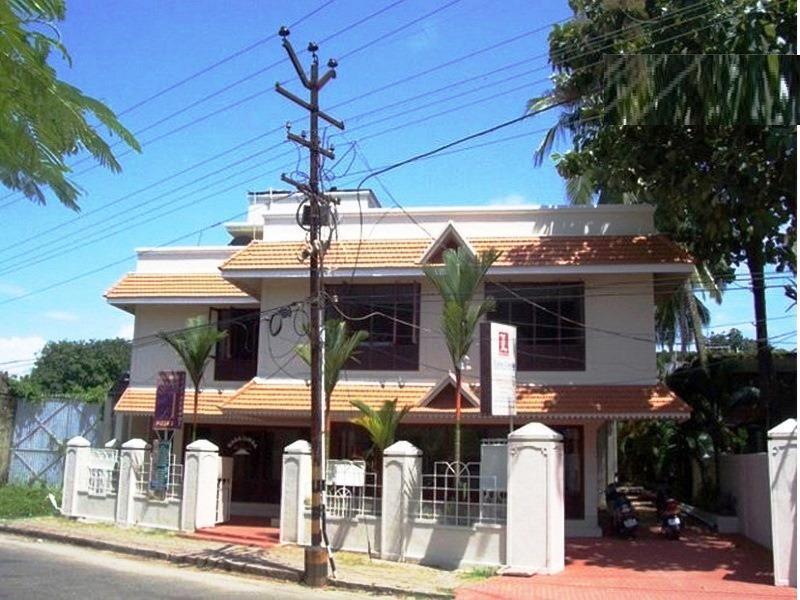 Casa Linda Hotel Kochi Exterior photo