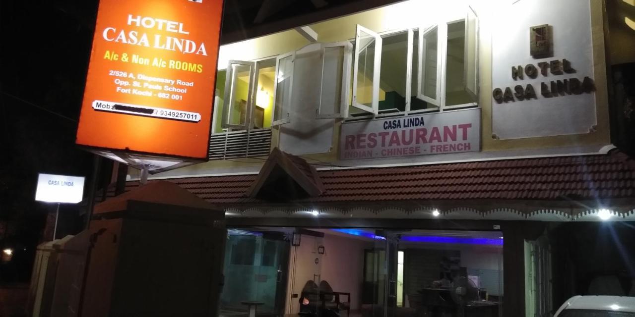 Casa Linda Hotel Kochi Exterior photo